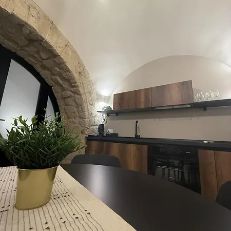 Dimora Dei Vergini ,rione Sanita,centro Storico,5 Min Dalla Metro ,fino A 6 Ospiti * 나폴리